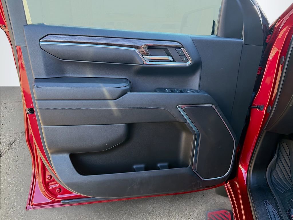 Used 2024 Chevrolet Silverado 1500 RST w/ Z71 Off-Road Package image 23