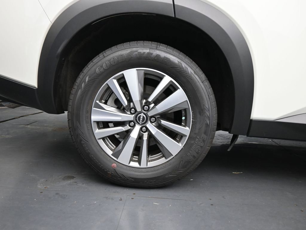 Used 2023 Nissan Pathfinder SL image 10