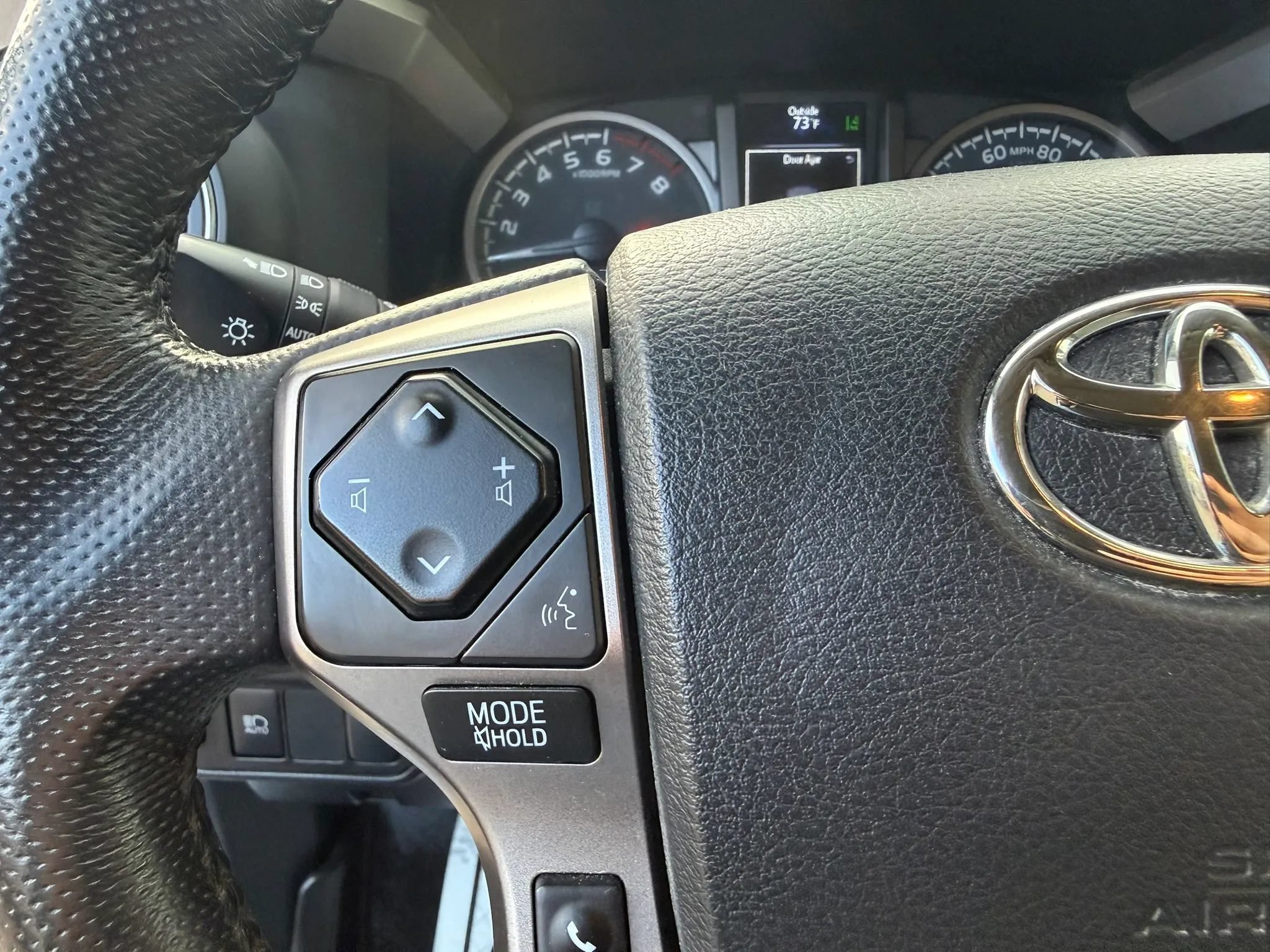 Used 2023 Toyota Tacoma SR5 w/ Technology Package AWD/4WD image 23