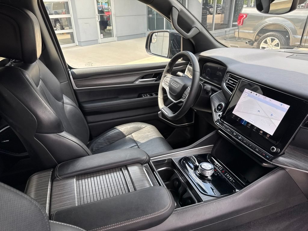 Used 2024 Jeep Wagoneer Series II w/ Flexible Seating Group AWD/4WD image 48