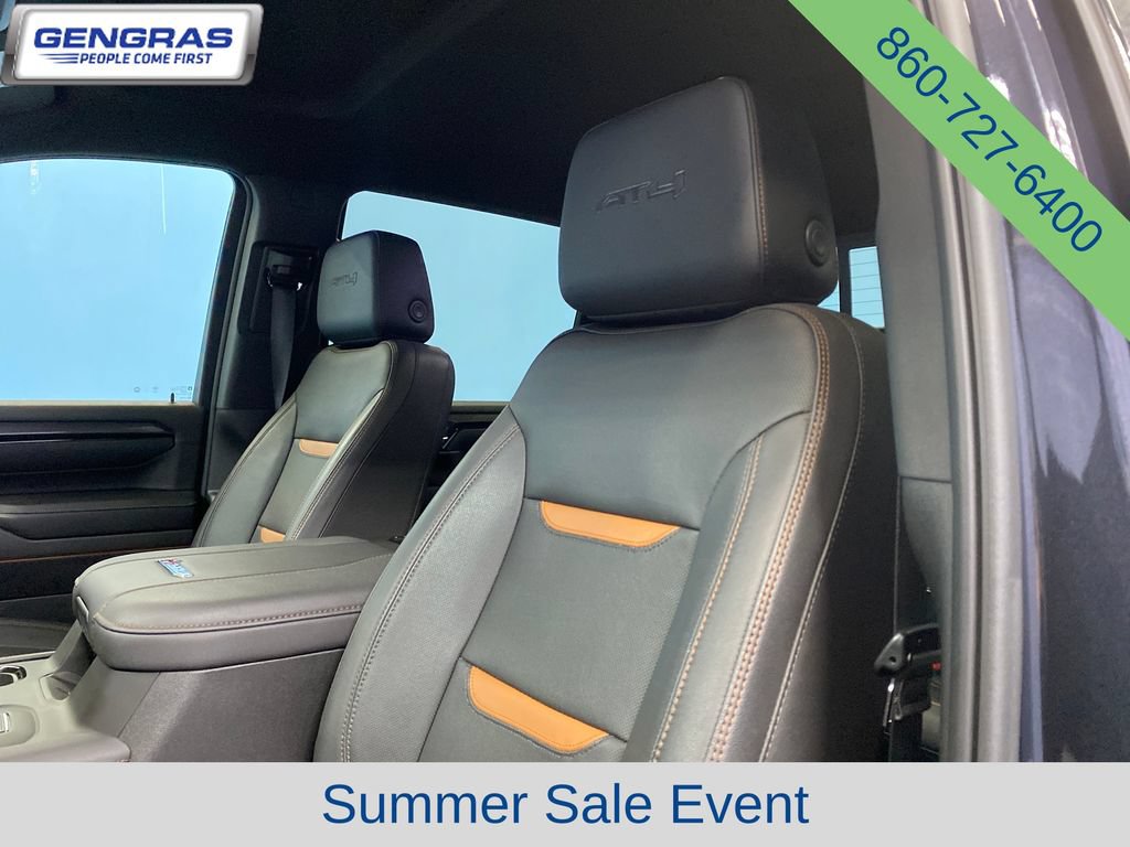 Used 2024 GMC Sierra 2500 AT4 w/ Technology Package AWD/4WD image 9