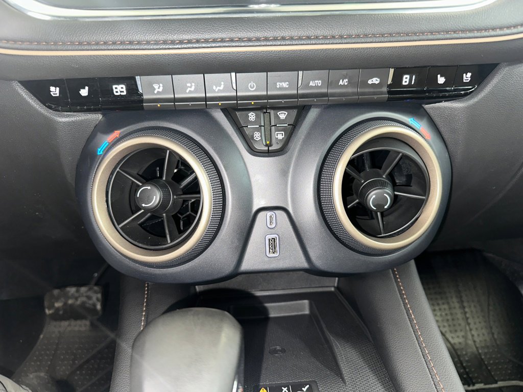 Certified 2024 Chevrolet Blazer Premier w/ Driver Confidence II Package image 19