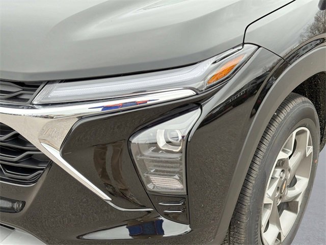 New 2026 Chevrolet Trax LT w/ Driver Confidence Package image 9