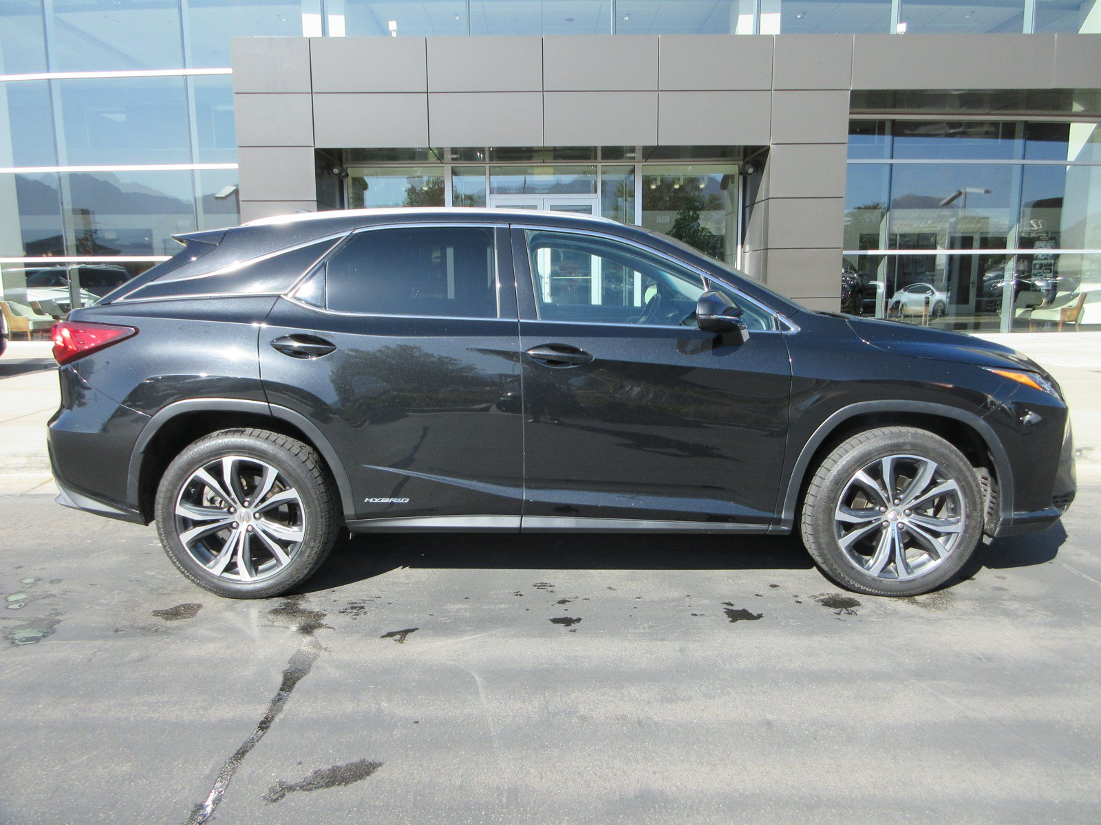 Used 2017 Lexus RX 450h AWD w/ Cold Weather Package image 11
