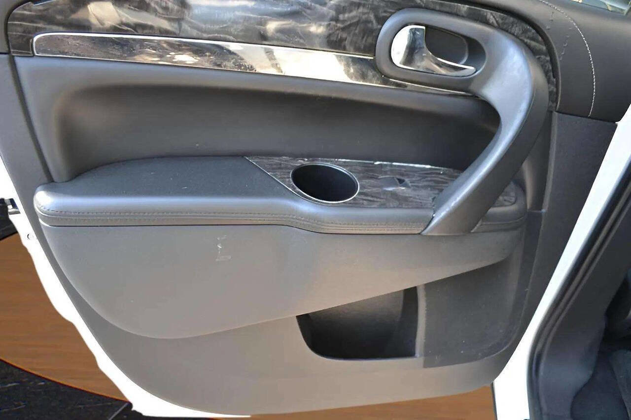 Used 2014 Buick Enclave Premium w/ Trailering Provision Package image 18