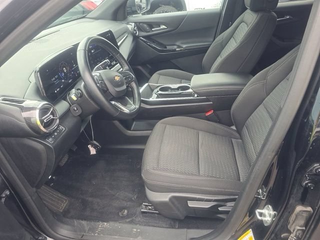 Used 2025 Chevrolet Equinox LT AWD/4WD image 9