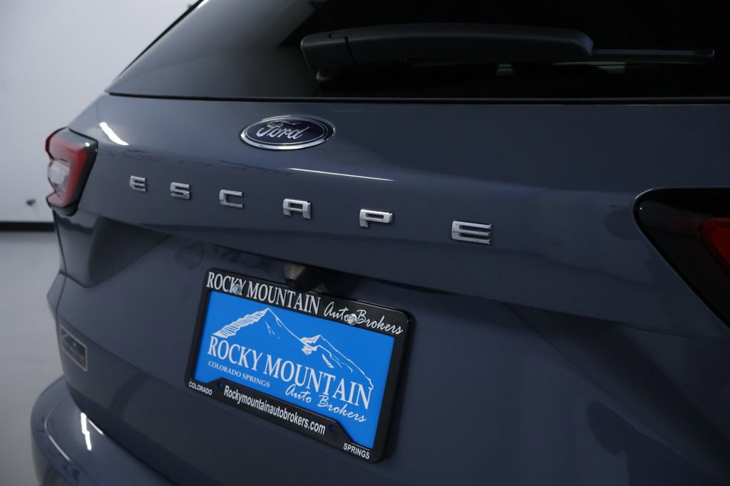 Used 2023 Ford Escape ST-Line w/ Tech Pack #1 image 10