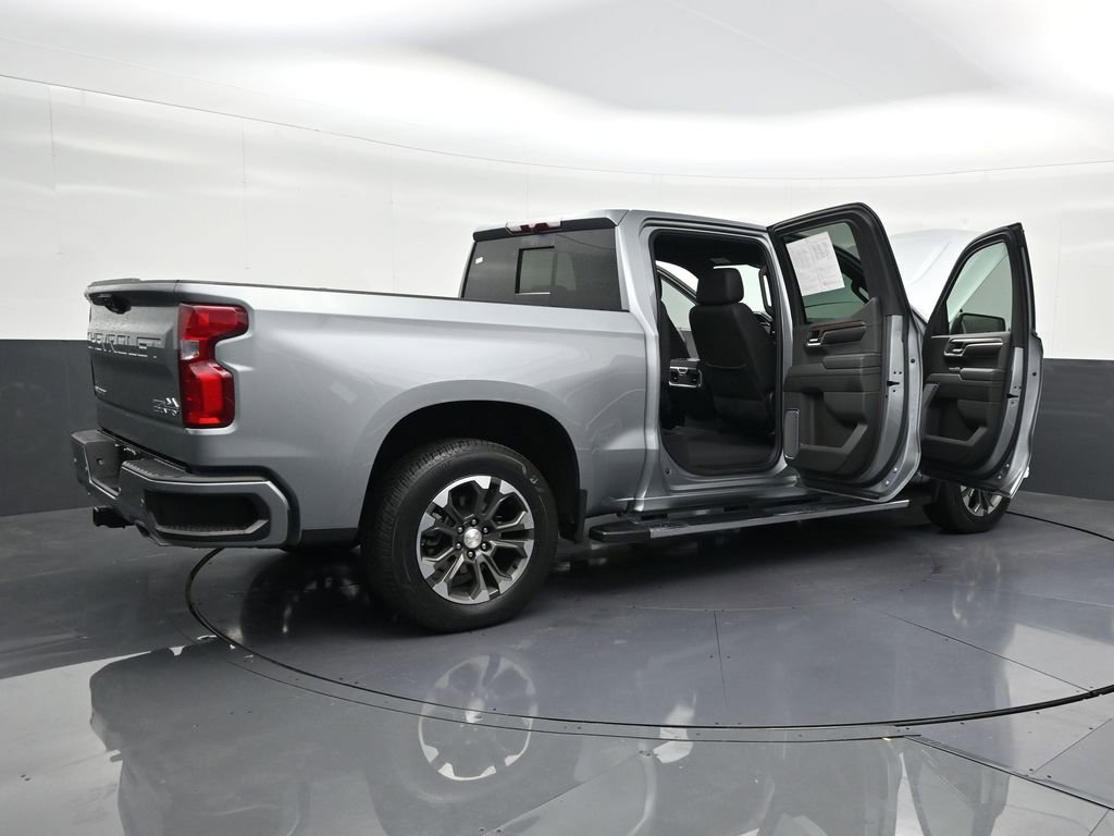 Used 2024 Chevrolet Silverado 1500 High Country RWD image 31