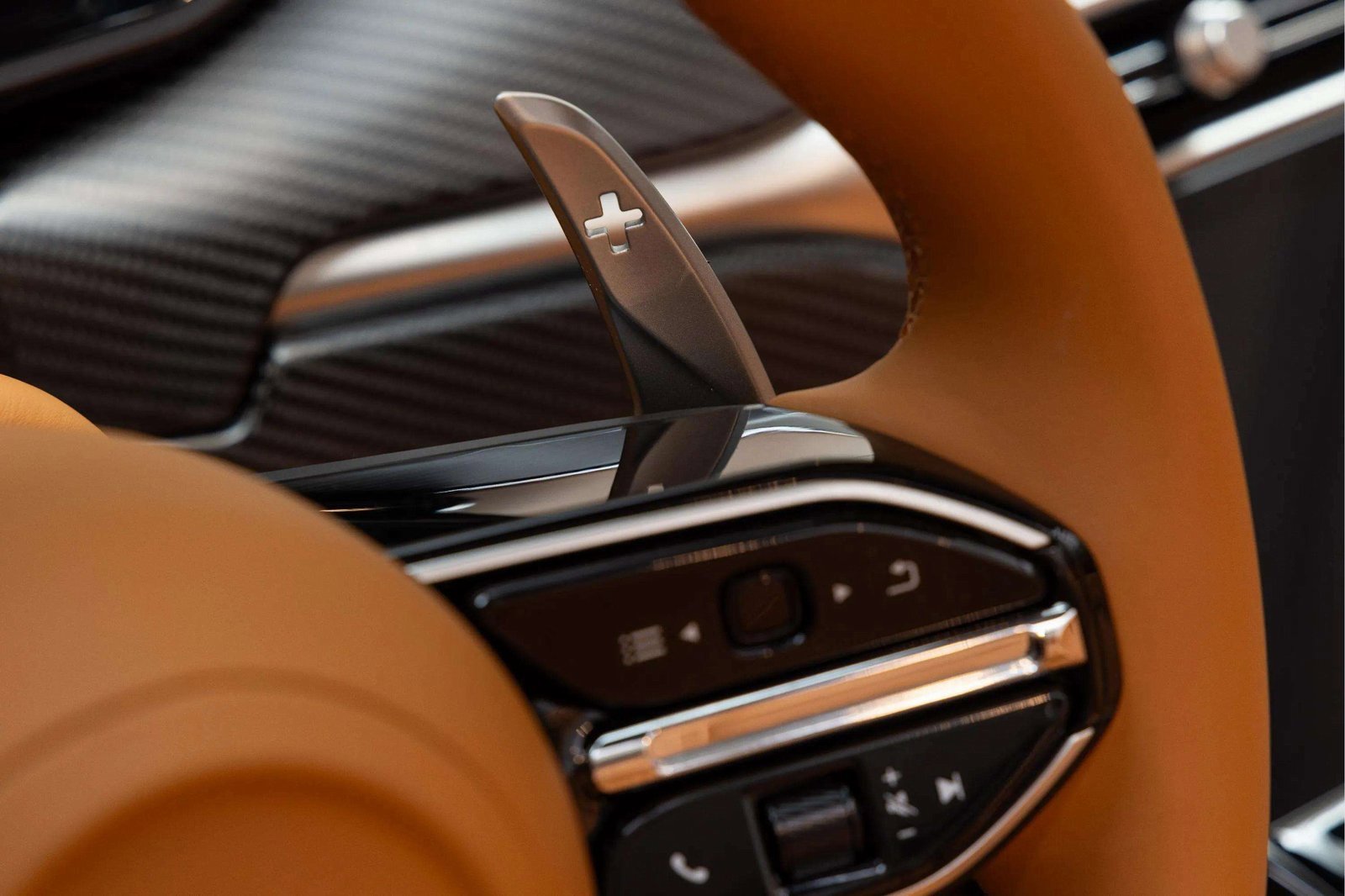 New 2026 Aston Martin V8 Vantage Roadster image 28