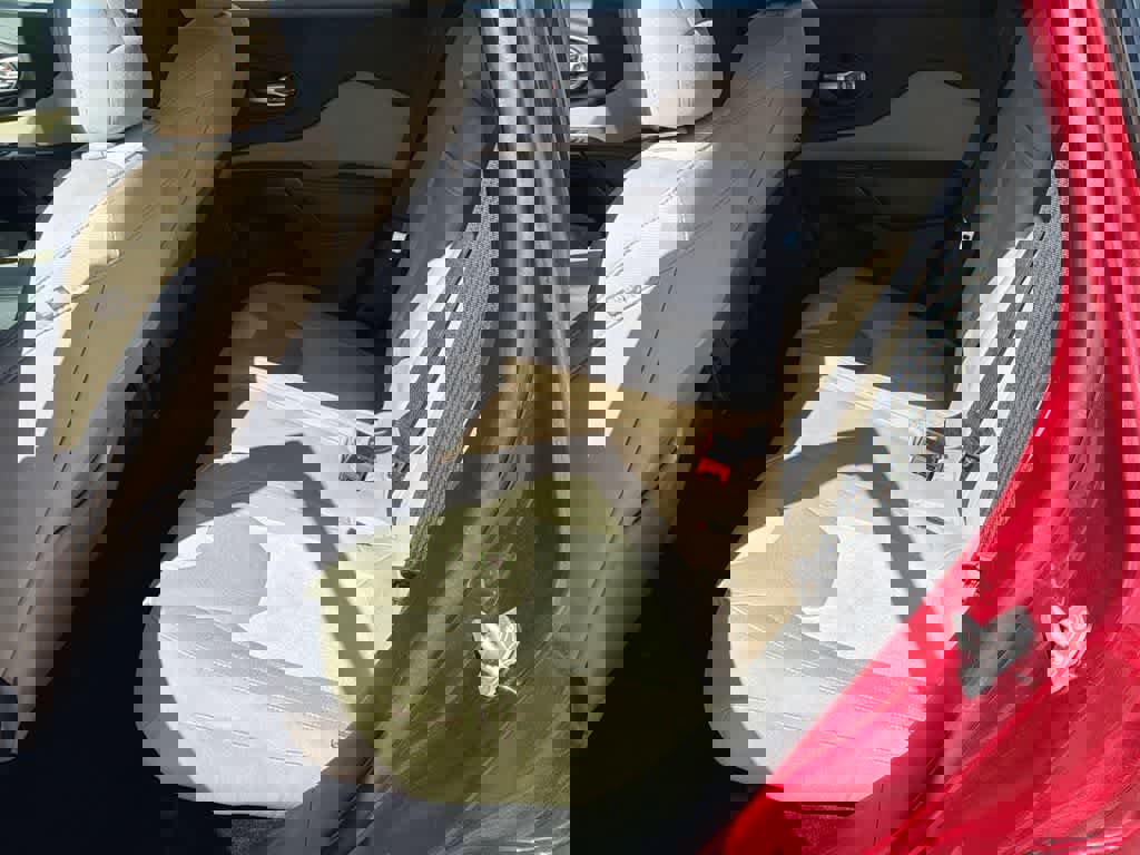 Used 2015 Jeep Cherokee Sport image 17