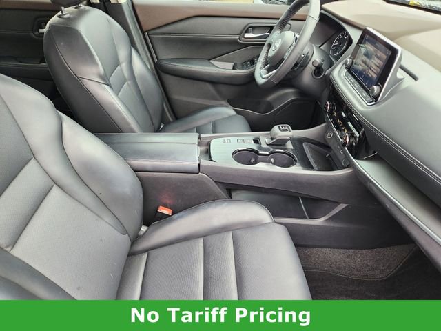 Used 2022 Nissan Rogue SV w/ SV Premium Package FWD image 13