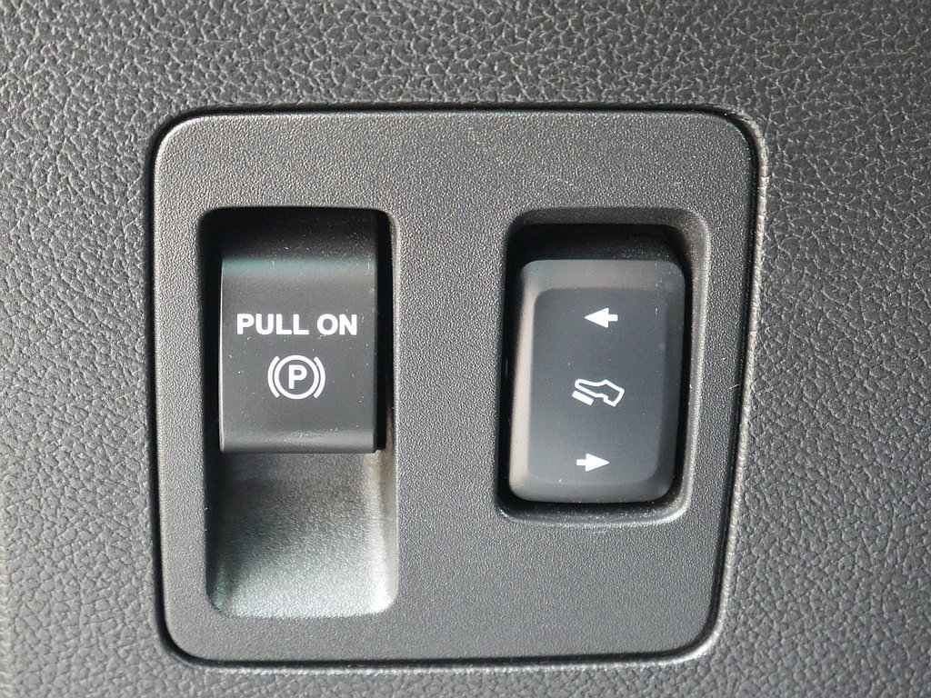 Used 2018 Ford F150 XLT AWD/4WD image 30