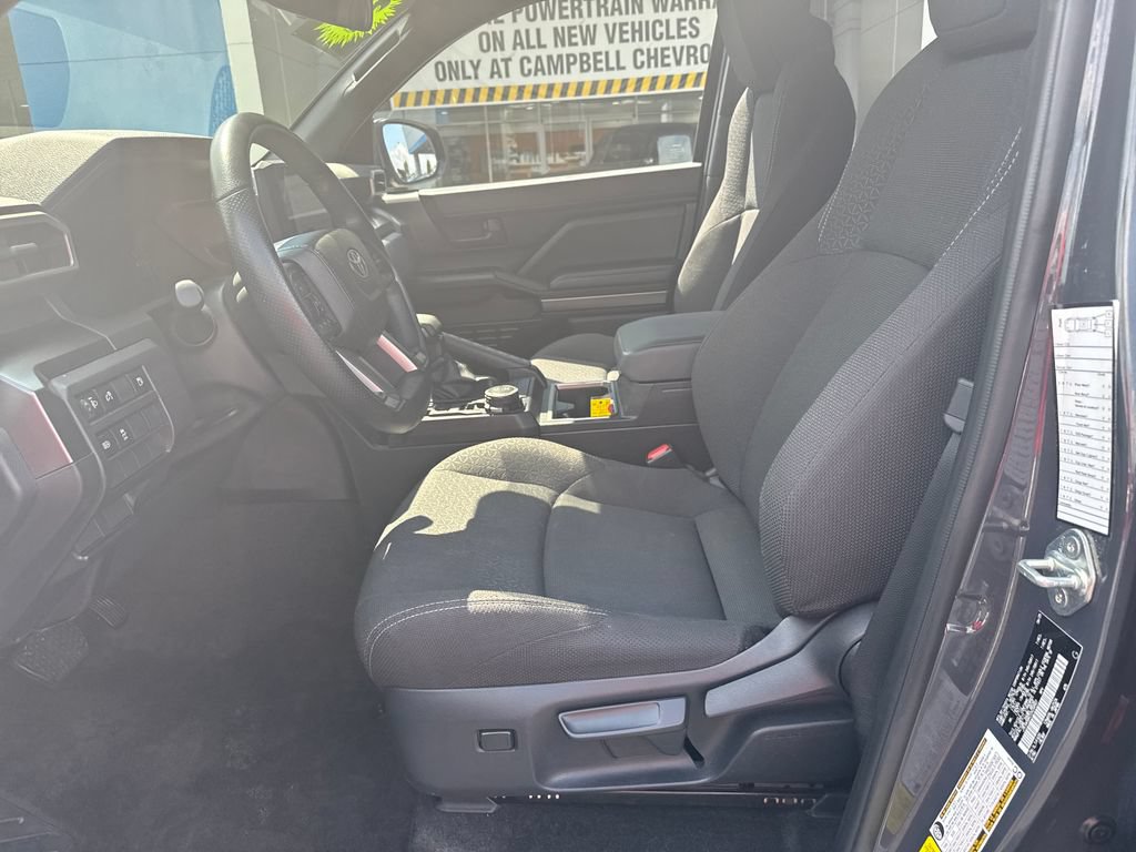 Used 2025 Toyota 4Runner SR5 AWD/4WD image 10