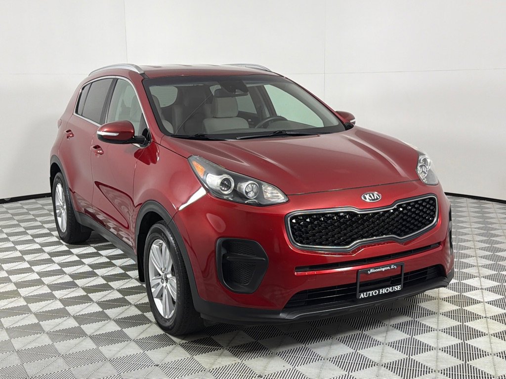 Used 2018 Kia Sportage LX w/ LX Technology Package FWD image 3