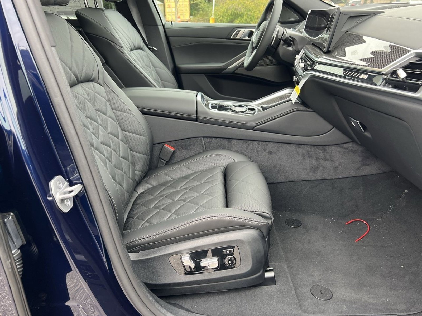 New 2026 BMW X6 M60i image 26