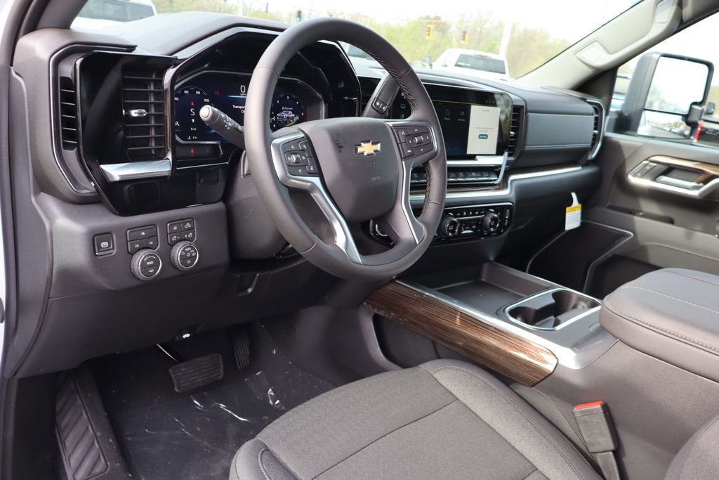 New 2026 Chevrolet Silverado 2500 LT w/ All Star Edition AWD/4WD image 5