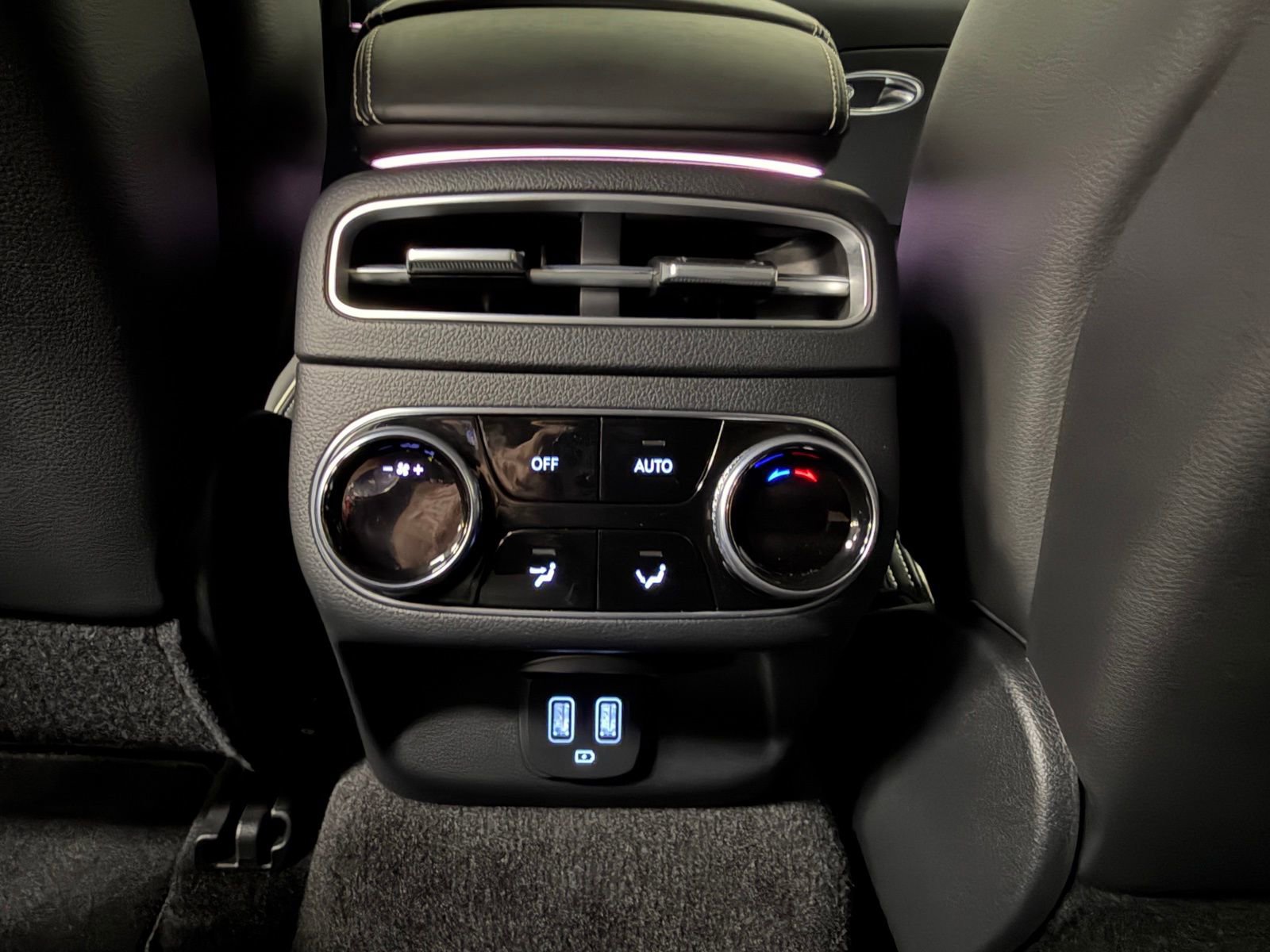 Used 2025 Genesis Electrified GV70 Advanced image 36