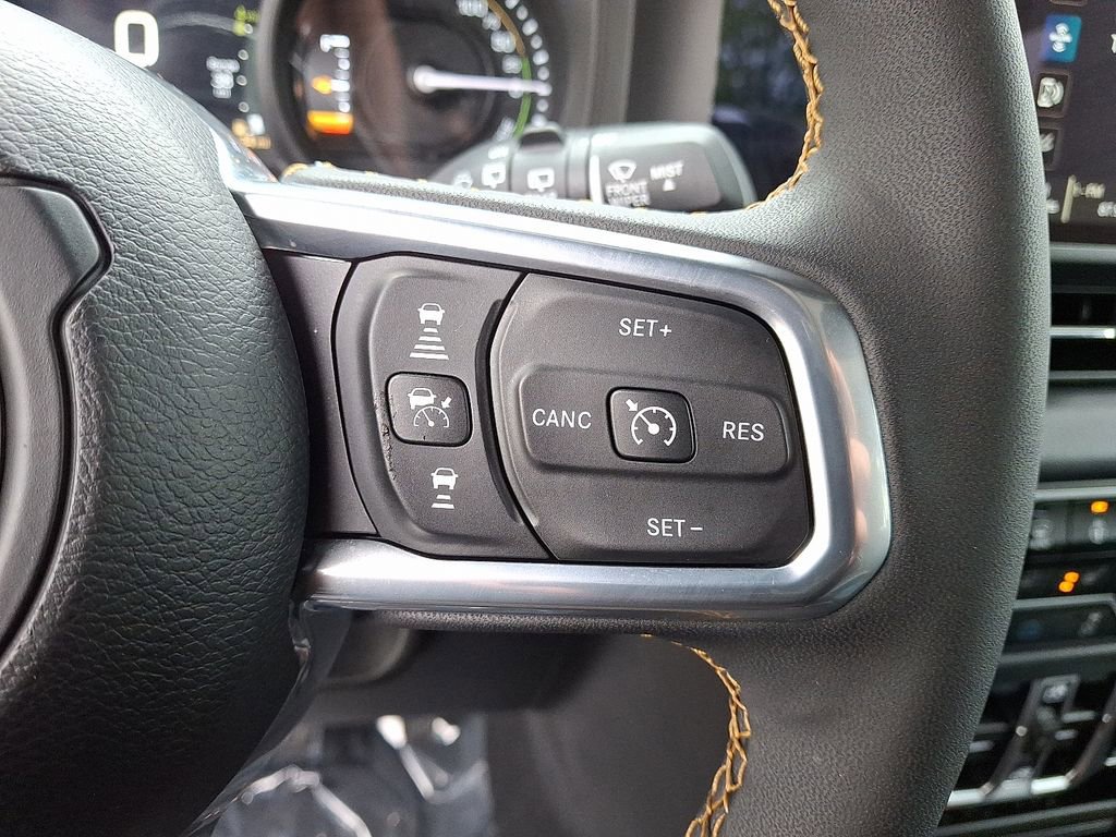 Certified 2024 Jeep Wrangler Unlimited Sahara AWD/4WD image 21