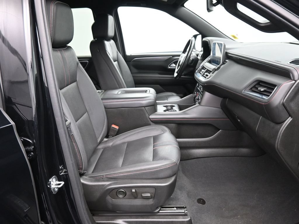 Used 2022 Chevrolet Tahoe RST w/ Luxury Package AWD/4WD image 28