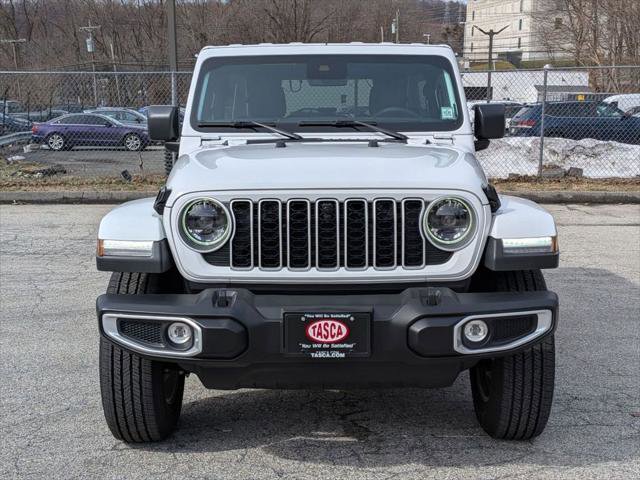 Certified 2025 Jeep Wrangler Unlimited Sahara w/ Safety Group AWD/4WD image 11