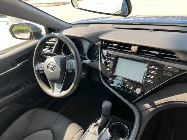 Used 2020 Toyota Camry LE FWD image 15