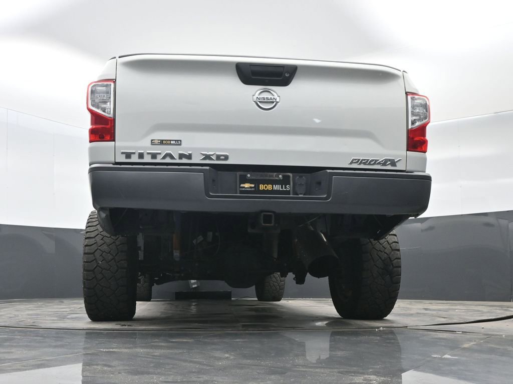 Used 2019 Nissan Titan PRO-4X image 37
