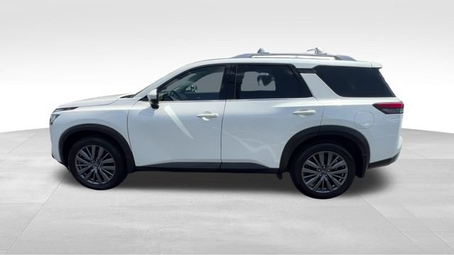 Used 2023 Nissan Pathfinder SL w/ SL Premium Package AWD/4WD image 3