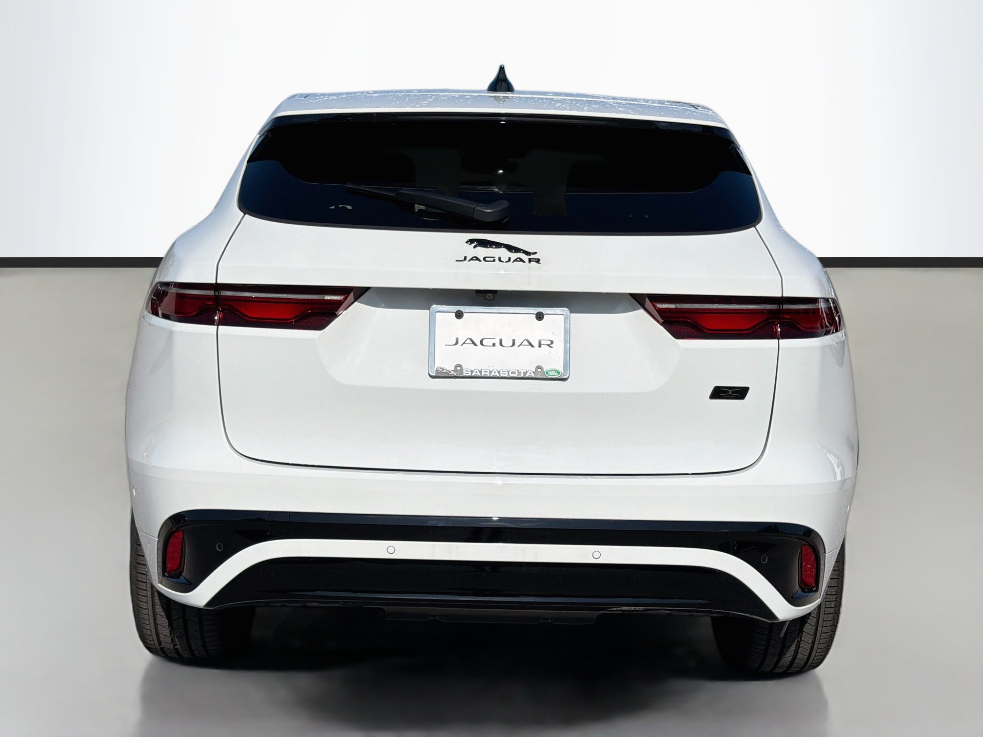 New 2026 Jaguar F-PACE R-Dynamic S AWD/4WD image 4