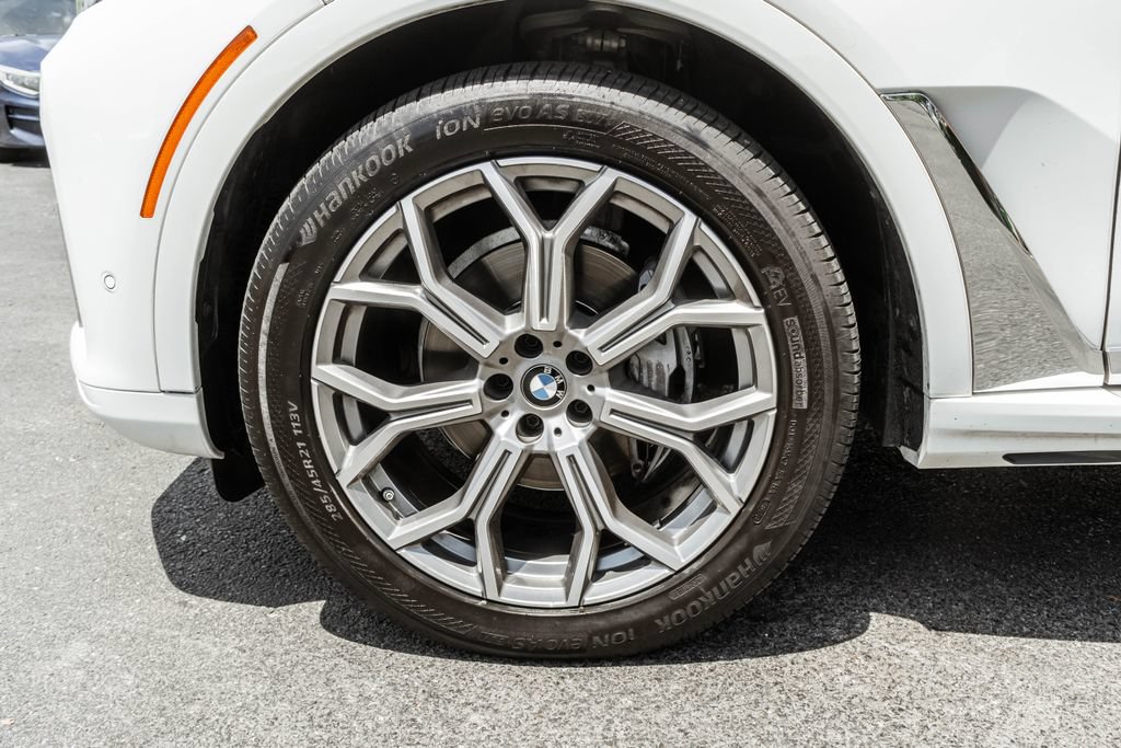 Used 2022 BMW X7 xDrive40i w/ Executive Package AWD/4WD image 40