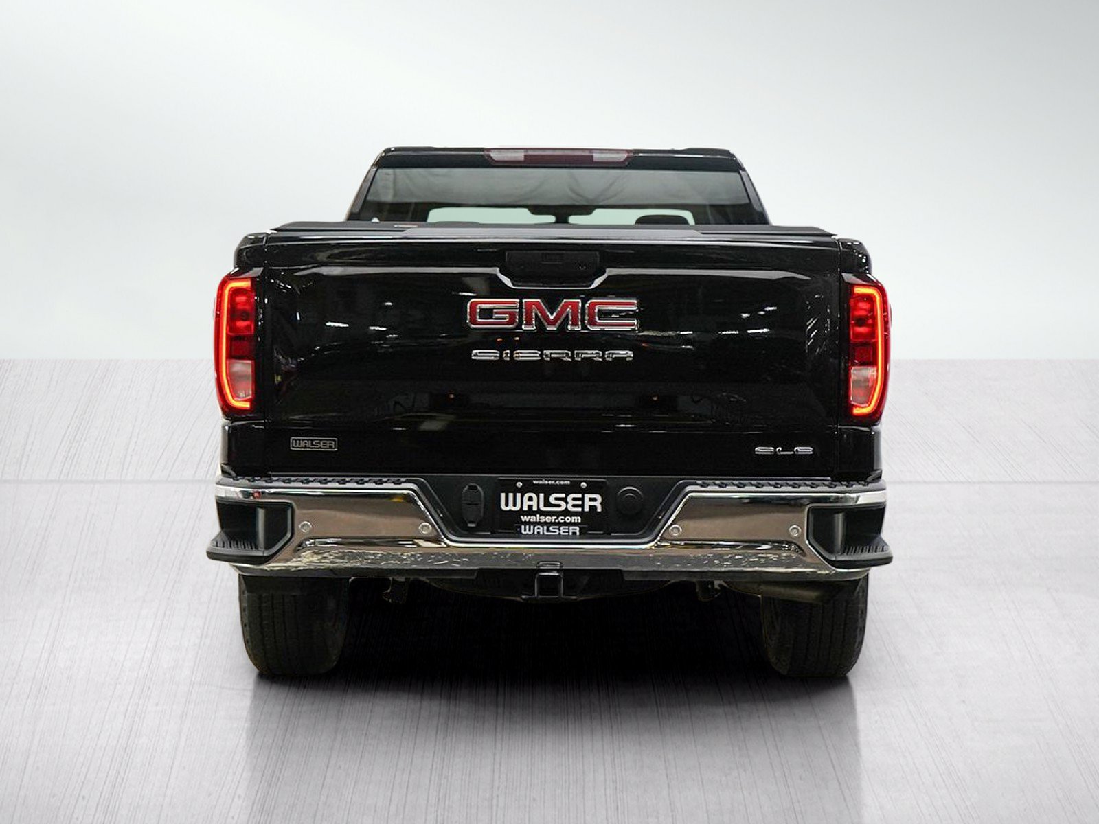 Used 2019 GMC Sierra 1500 SLE w/ SLE Value Package AWD/4WD image 4