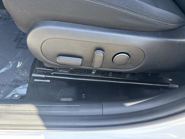 Certified 2025 Hyundai Kona SEL AWD/4WD image 18