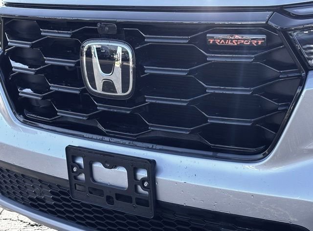 Used 2025 Honda Pilot TrailSport image 5