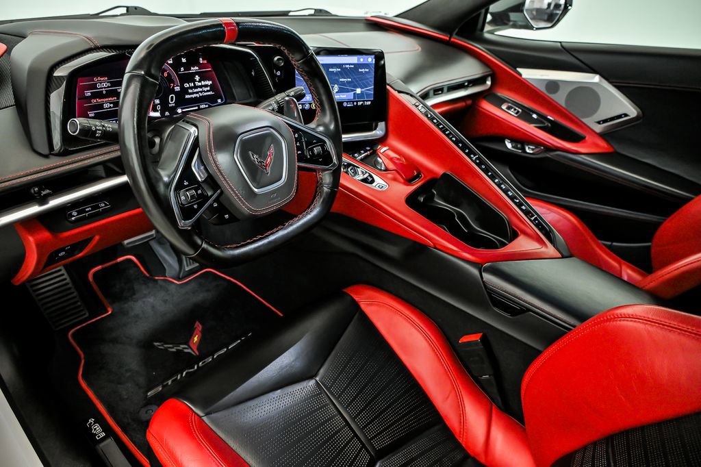 Used 2021 Chevrolet Corvette Stingray Premium Cpe w/ Z51 Performance Package image 14