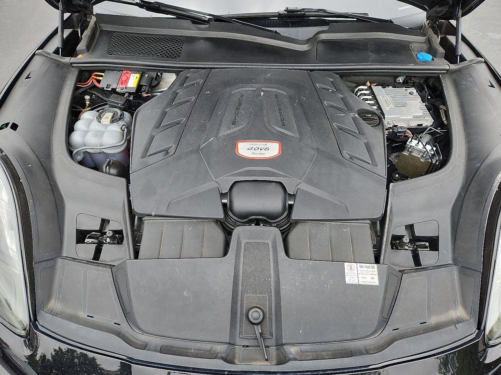 Used 2020 Porsche Cayenne Turbo image 28