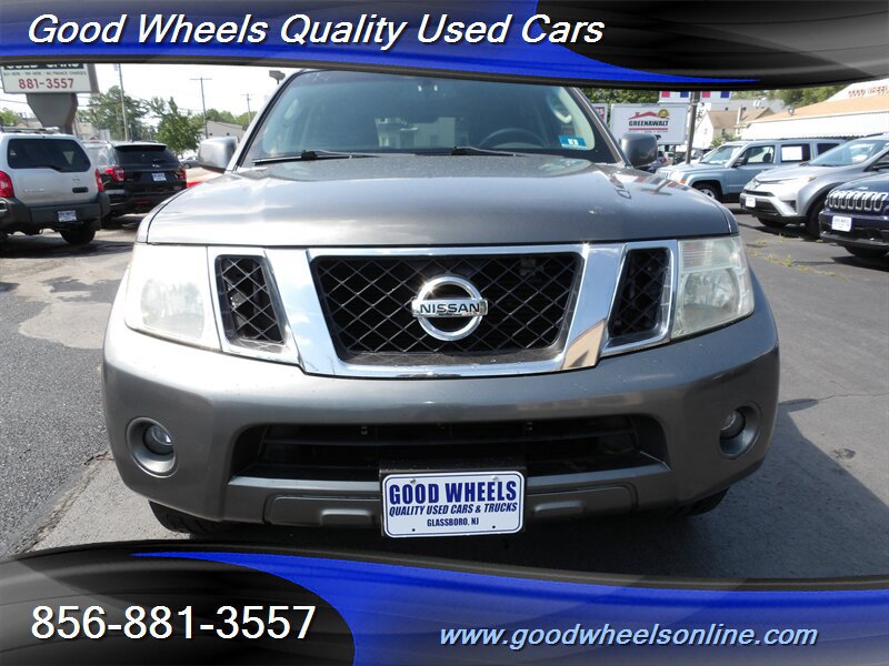 Used 2008 Nissan Pathfinder SE w/ Premium Pkg AWD/4WD image 2