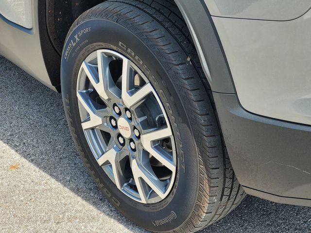 Used 2023 GMC Acadia SLT w/ Preferred Package image 7