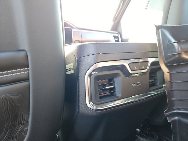 New 2026 GMC Sierra 3500 Denali Ultimate AWD/4WD image 21