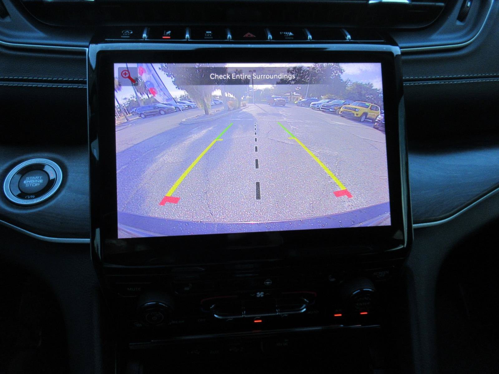 Used 2023 Jeep Grand Cherokee Limited AWD/4WD image 30
