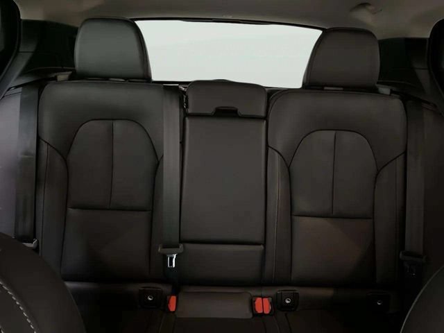 Used 2025 Volvo XC40 B5 Plus AWD/4WD image 71