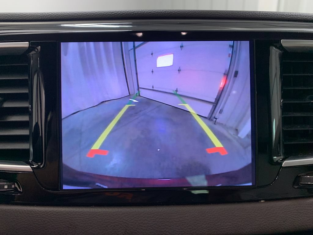 Used 2019 Chrysler Pacifica Touring-L Plus FWD image 29