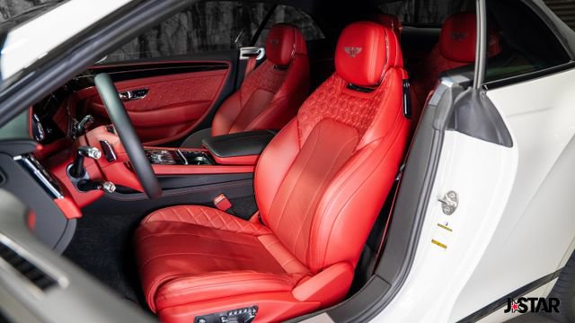 Used 2022 Bentley Continental GT image 2