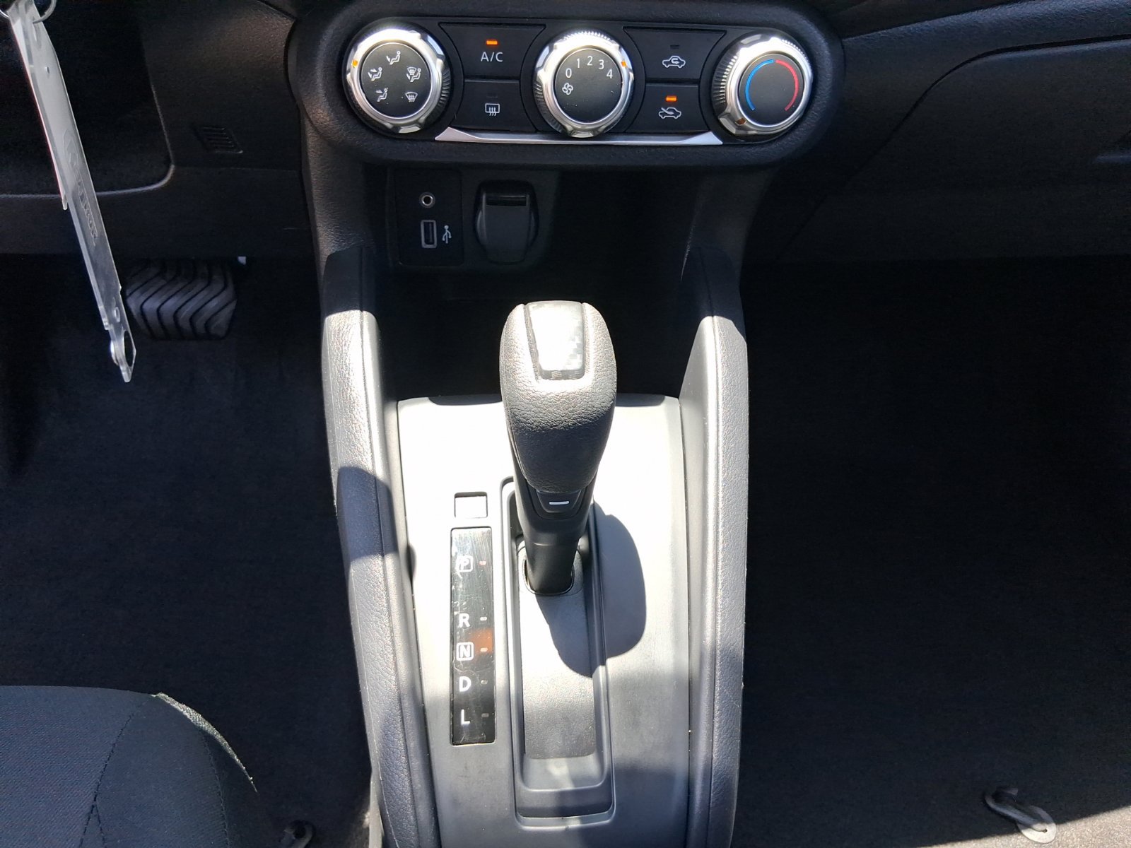 Used 2023 Nissan Versa S w/ S Plus Package FWD image 22