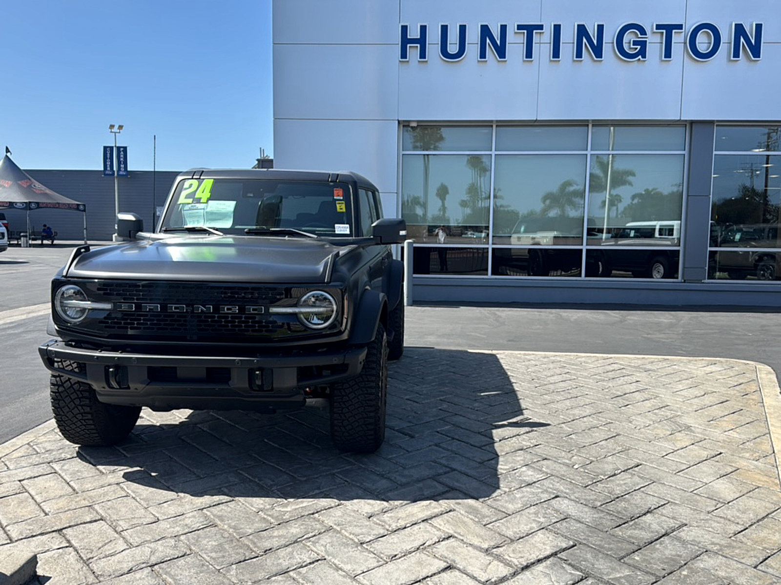 Used 2024 Ford Bronco Wildtrak AWD/4WD image 23