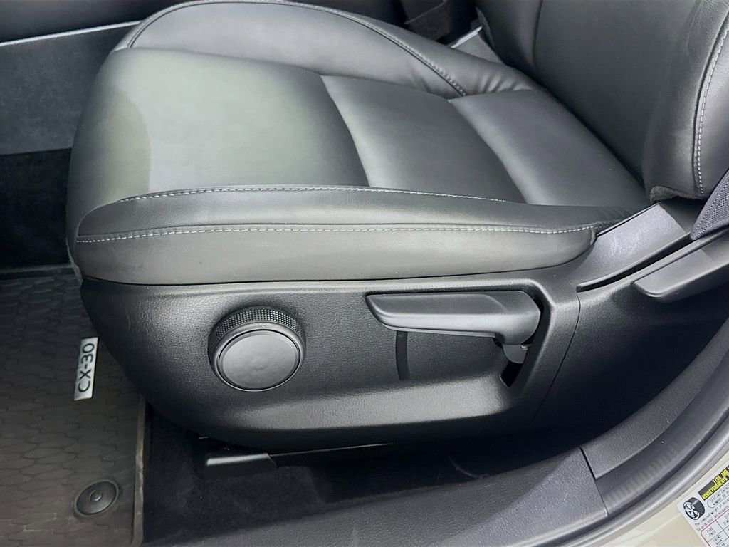 Used 2023 MAZDA CX-30 AWD 2.5 S w/ Select Package image 16