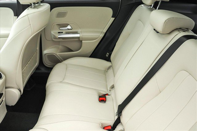 New 2026 Mercedes-Benz GLA 250 4MATIC image 21