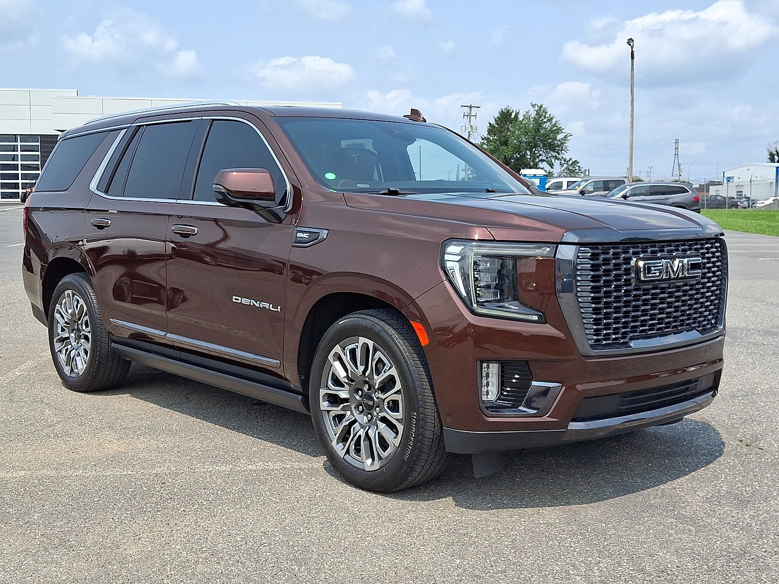 Used 2023 GMC Yukon Denali Ultimate AWD/4WD image 38