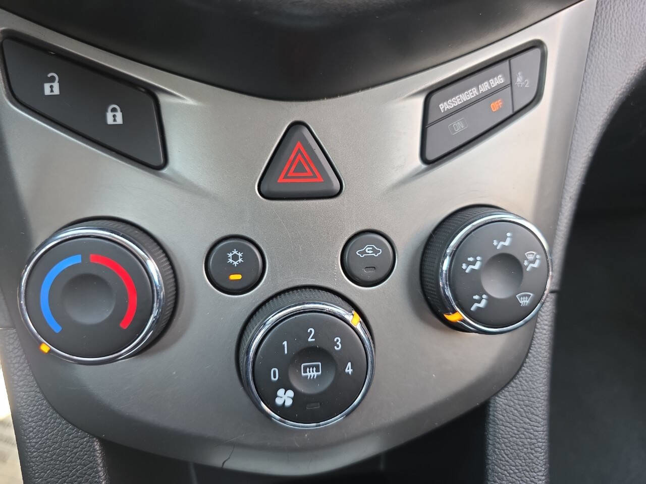 Used 2015 Chevrolet Sonic LT image 17