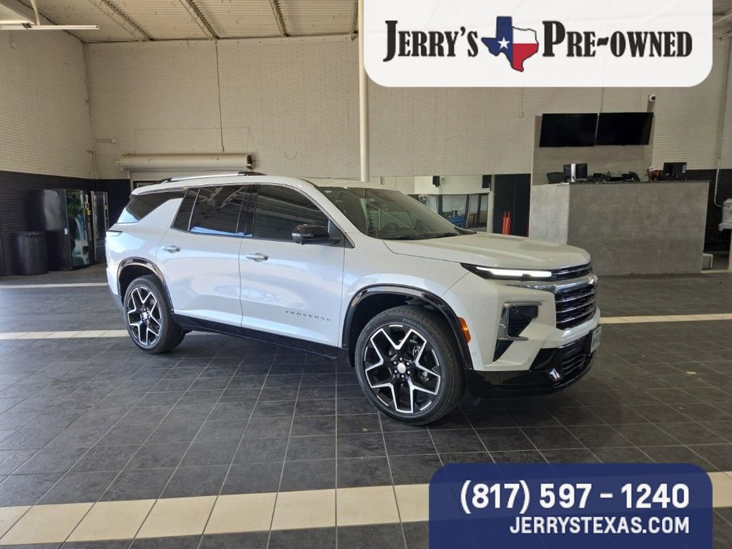 Used 2025 Chevrolet Traverse High Country AWD/4WD image 2