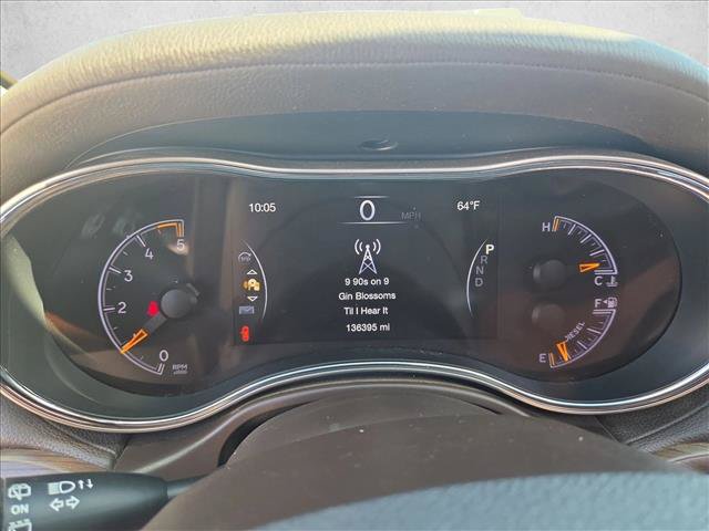 Used 2016 Jeep Grand Cherokee Overland w/ Advanced Technology Group AWD/4WD image 11