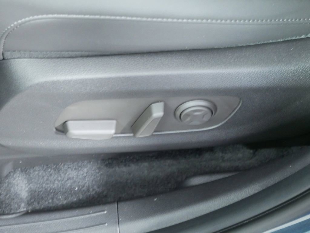 New 2026 Kia Carnival SX image 23